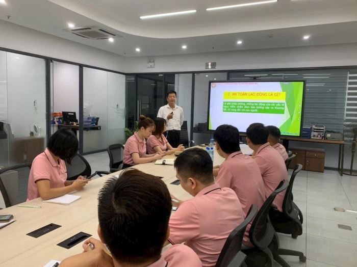 HAAST VIETNAM PROVIDES OCCUPATIONAL SAFETY TRAINING FOR ALL EMPLOYEES
